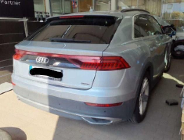 Gebraucht Audi Q8 Ambiente 340 PS (250 kW) 2022 Satellitsilber metallic SUV