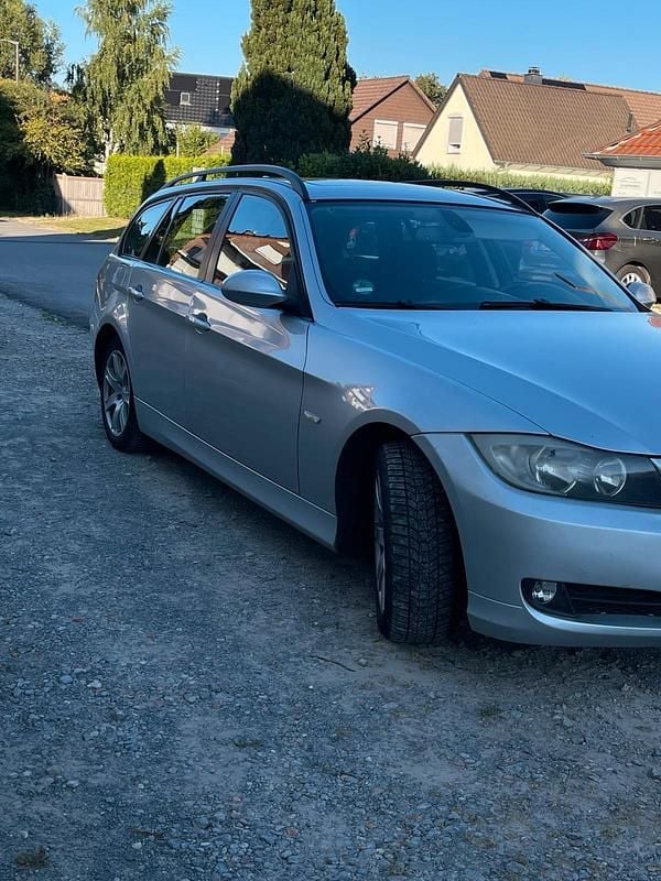 Silber Gebraucht 2009 BMW 120 Kleinwagen | 3.900 € (Guter Preis) - Bild 1/4
