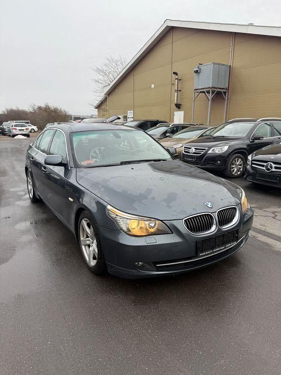 Gebraucht BMW 525 218 PS (160 kW) 2007 Grau Limousine