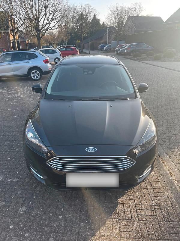 Gebraucht Ford Focus 125 PS (91 kW) 2014 Schwarz Kombi