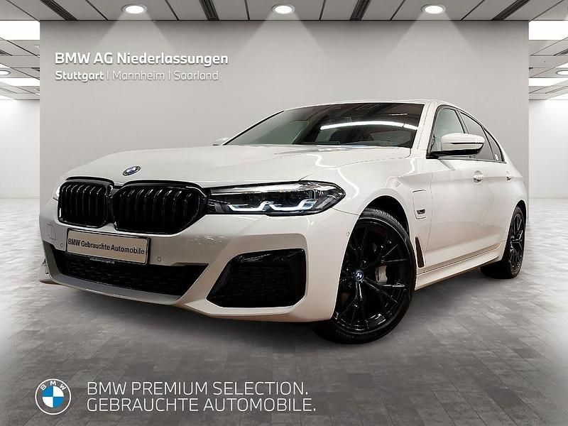 Weiß Gebraucht 2022 BMW 545e M Sport Limousine | 41.990 € (Fairer Preis) - Bild 1/4