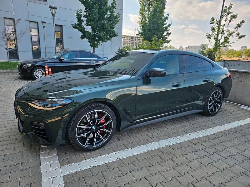 Grün Gebraucht 2024 BMW 430 M Sport Coupé | 50.600 € (Etwas zu teuer) - Bild 1/4