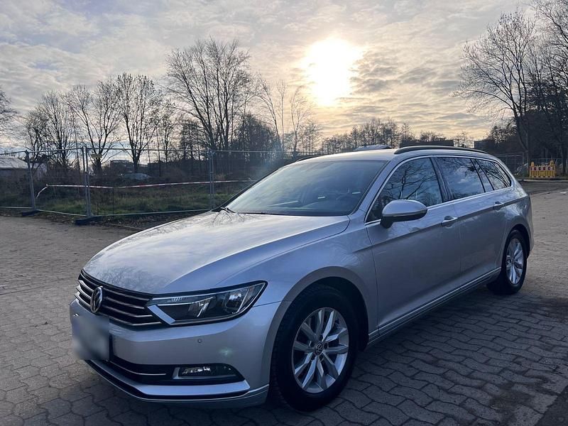 Gebraucht VW Passat Comfortline 150 PS (110 kW) 2016 Silber Kombi