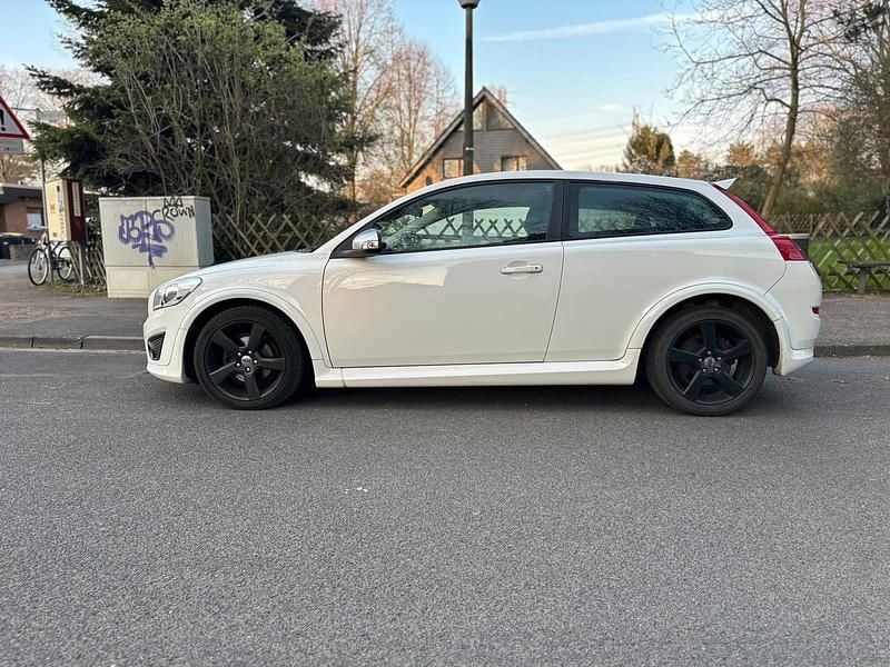 Gebraucht Volvo C30 R-Design 114 PS (83 kW) 2012 Weiß Kleinwagen