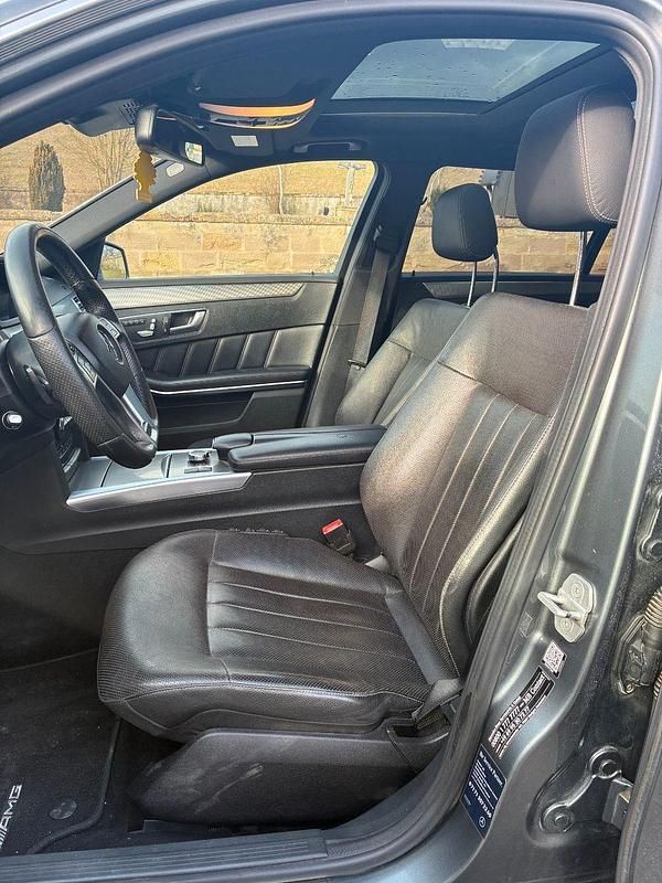 Gebraucht Mercedes E350 258 PS (189 kW) 2016 Grau Kombi