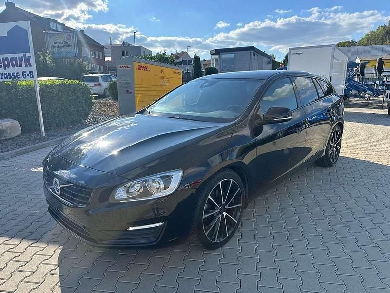Schwarz Gebraucht 2017 Volvo V60 Linje Svart Kombi | 9.490 € (Superpreis) - Bild 1/4