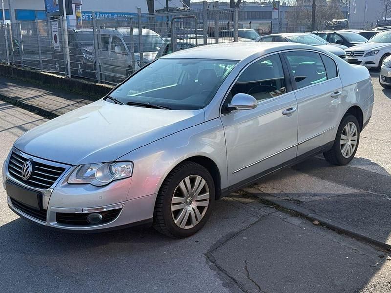 Gebraucht VW Passat Highline 140 PS (102 kW) 2008 Silber Limousine