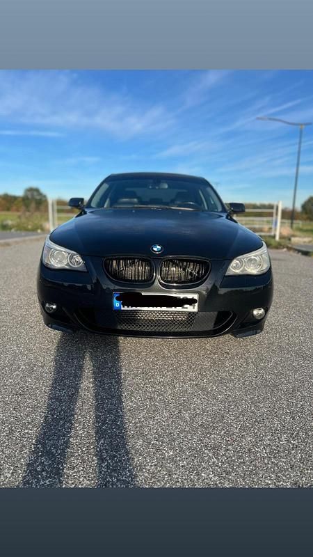 Schwarz Gebraucht 2006 BMW 530 Limousine | 5.799 € (Fairer Preis) - Bild 1/4