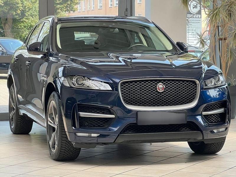 Blau metallic Gebraucht 2017 Jaguar F-Pace R-Sport SUV | 30.940 € (Fairer Preis) - Bild 1/4