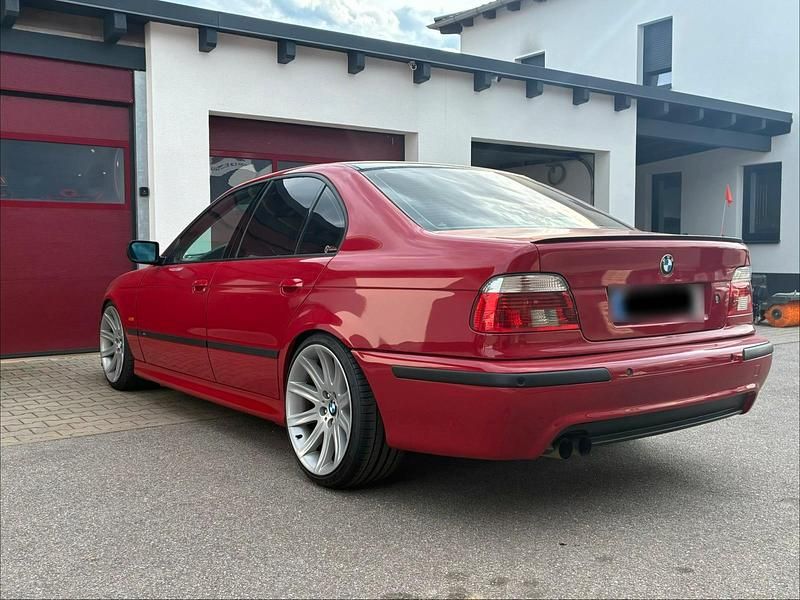 Gebraucht BMW 535 245 PS (180 kW) 2003 Rot Limousine