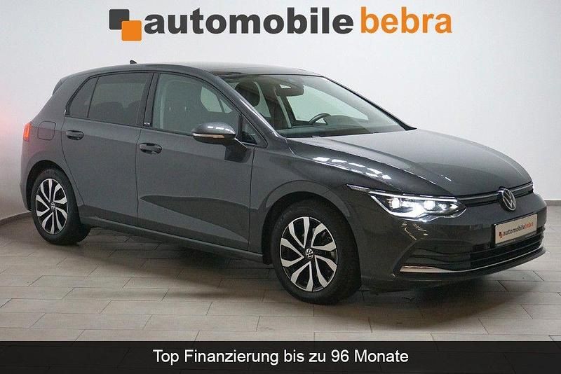 Gebraucht VW Golf VIII Active 150 PS (110 kW) 2022 Grau Limousine