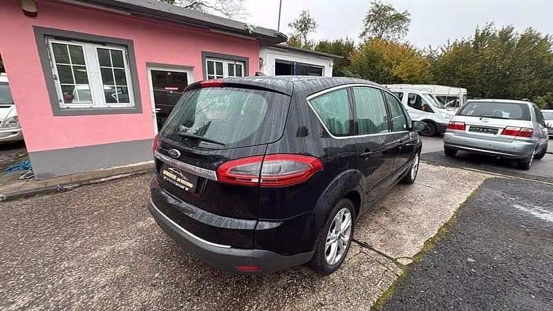 Gebraucht Ford S-MAX Titanium 163 PS (119 kW) 2014 Schwarz Van / Kleinbus