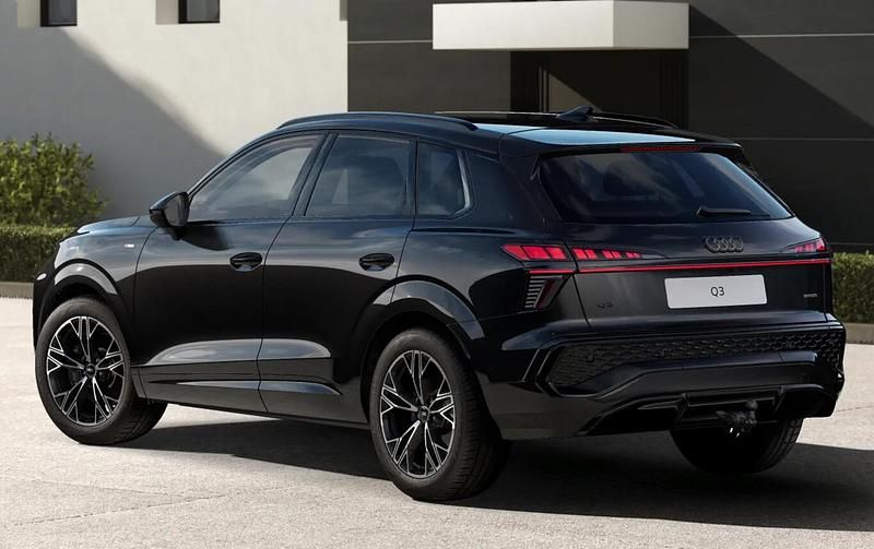 Neu Audi Q3 Ambiente 204 PS (150 kW) 2025 Mythosschwarz metallic SUV