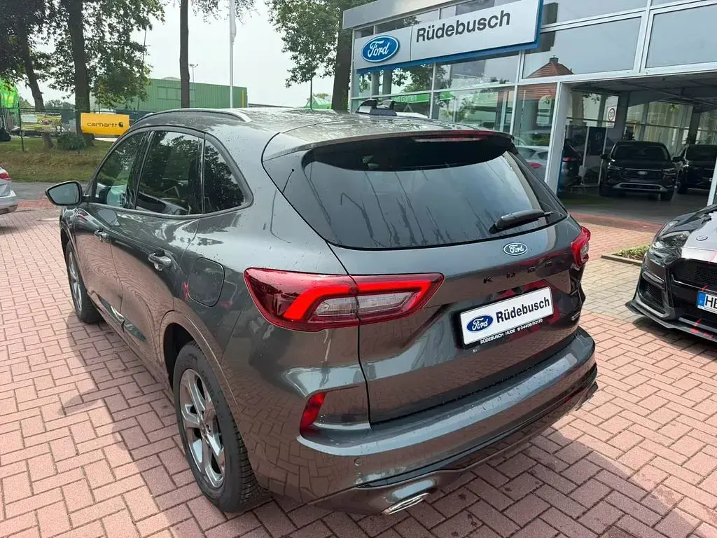 Neu Ford Kuga ST-Line 242 PS (177 kW) 2026 Grau SUV