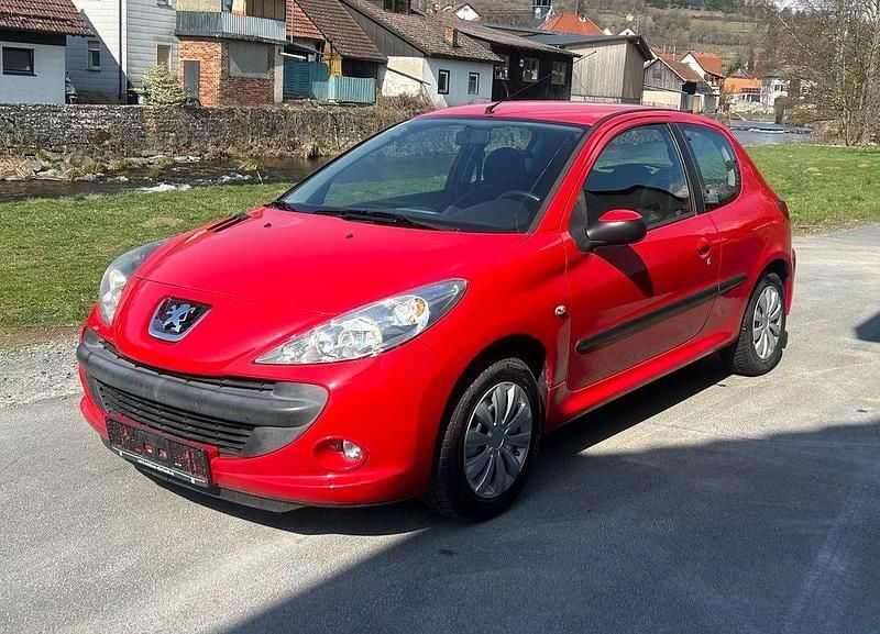 Gebraucht Peugeot 206+ 60 PS (44 kW) 2009 Rot Kleinwagen