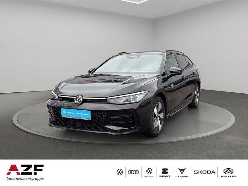 Gebraucht VW Passat R-line 177 PS (130 kW) 2025 Kombi