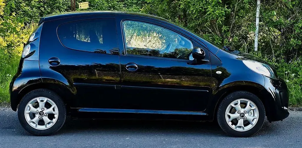 Gebraucht Citroën C1 Exclusive 69 PS (50 kW) 2013 Schwarz Kleinwagen