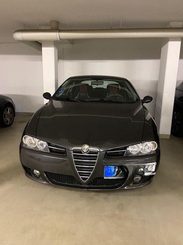 Schwarz Gebraucht 2004 Alfa Romeo 156 Limousine | 13.900 € - Bild 1/4