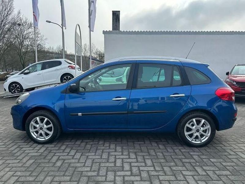Gebraucht Renault Clio II Dynamique 111 PS (81 kW) 2008 Blau Limousine