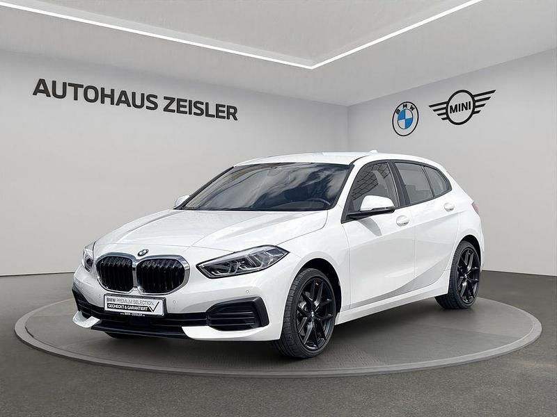 Weiß Gebraucht 2021 BMW 118 Advantage Kleinwagen | 20.210 € (Fairer Preis) - Bild 1/4