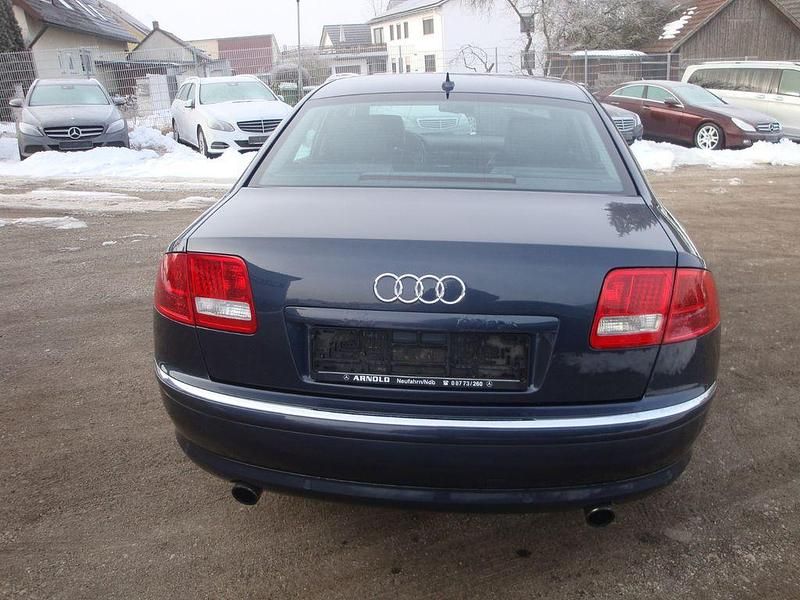 Gebraucht Audi A8 Sport 260 PS (191 kW) 2005 Blau Limousine