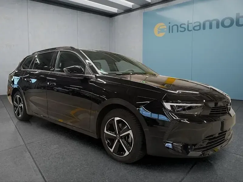 Gebraucht Opel Astra 110 PS (80 kW) 2025 Schwarz Kleinwagen