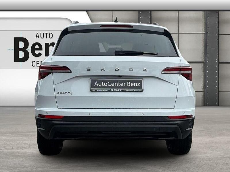 Gebraucht Skoda Karoq Tour 150 PS (110 kW) 2022 Moonweiß (metallic) SUV