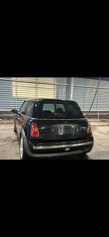 Gebraucht Mini Cooper 120 PS (88 kW) 2003 Schwarz Kleinwagen