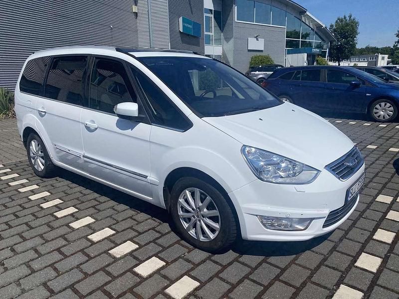 Gebraucht Ford Galaxy Titanium 163 PS (119 kW) 2013 Frostweiß Van / Kleinbus
