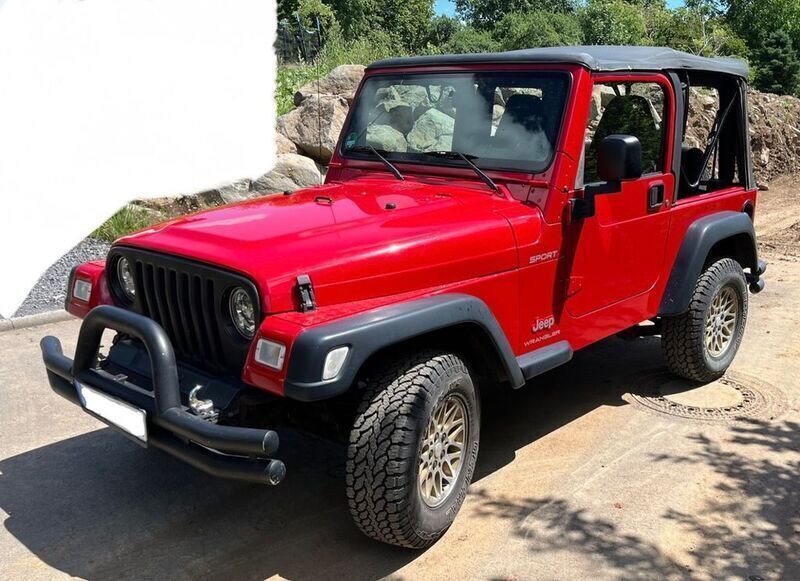 Rot Gebraucht 2003 Jeep Wrangler Sport SUV | 13.500 € (Etwas zu teuer) - Bild 1/4