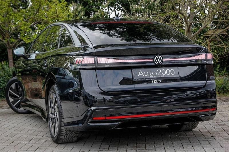 Second-hand VW ID.7 Pro 210 kW (286 CP) 2024 Negru Berlinǎ