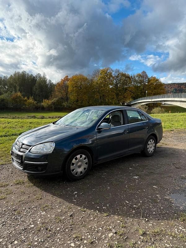 Blau Gebraucht 2006 VW Jetta Limousine | 780 € (Guter Preis) - Bild 1/4