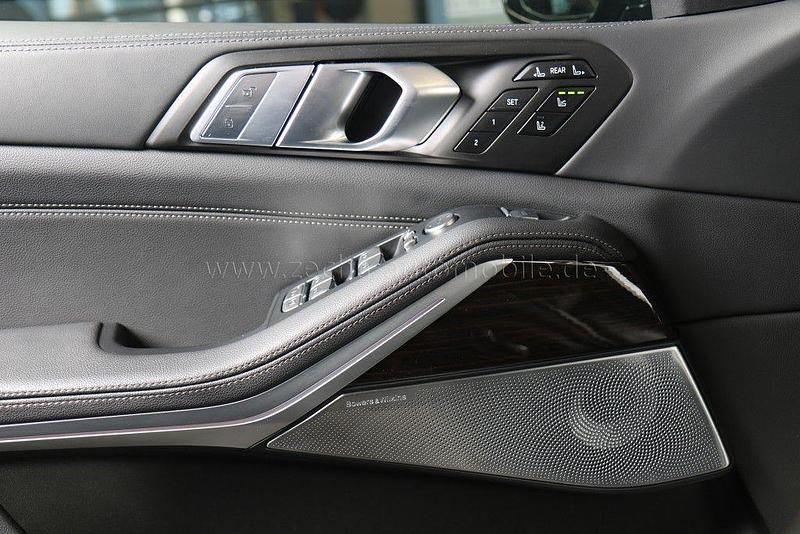 Gebraucht BMW X7 Performance 340 PS (250 kW) 2020 Arktikgrau brillanteffekt (c27 SUV