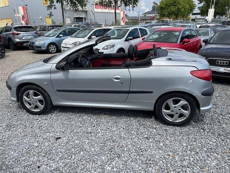 Gebraucht Peugeot 206 CC Platinum 109 PS (80 kW) 2002 Grau Cabrio