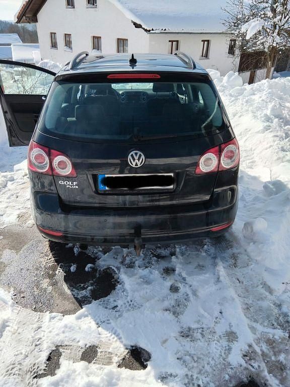 Gebraucht VW Golf Plus Cross Match 105 PS (77 kW) 2012 Schwarz Van / Kleinbus