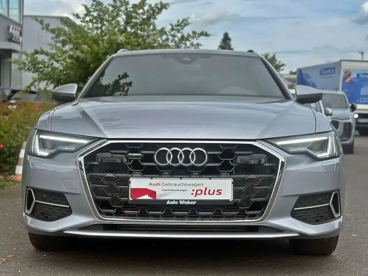 Gebraucht Audi A6 Ambiente 265 PS (194 kW) 2025 Florettsilber metallic Kombi