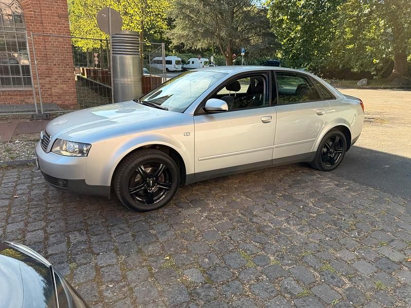 Gebraucht 2001 Audi A4 Limousine | 2.600 € (Fairer Preis) - Bild 1/4