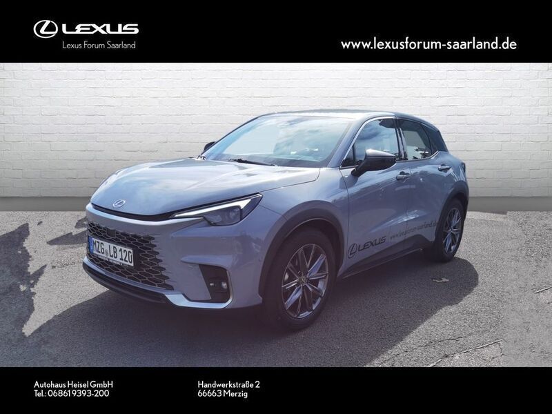 Cement grey Gebraucht 2024 Lexus LBX E-FOUR SUV | 36.990 € (Guter Preis) - Bild 1/4