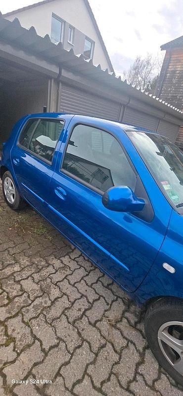 Gebraucht Renault Clio II Campus 58 PS (42 kW) 2010 Blau Kleinwagen