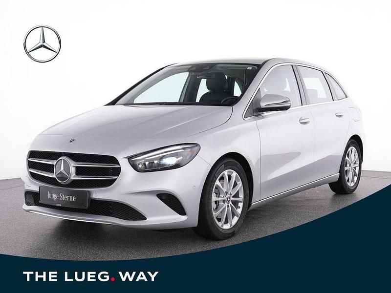 Silber Gebraucht 2024 Mercedes B200 Progressive Van / Kleinbus | 31.980 € (Etwas zu teuer) - Bild 1/4