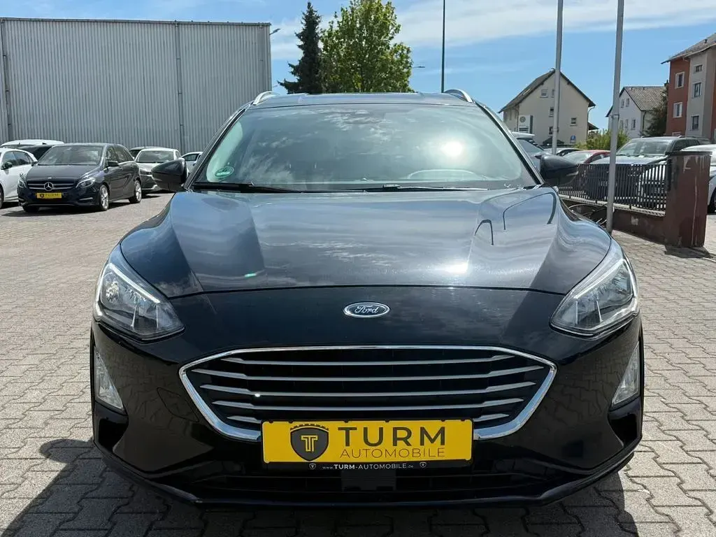 Gebraucht Ford Focus Cool & Connect 150 PS (110 kW) 2019 Schwarz Limousine