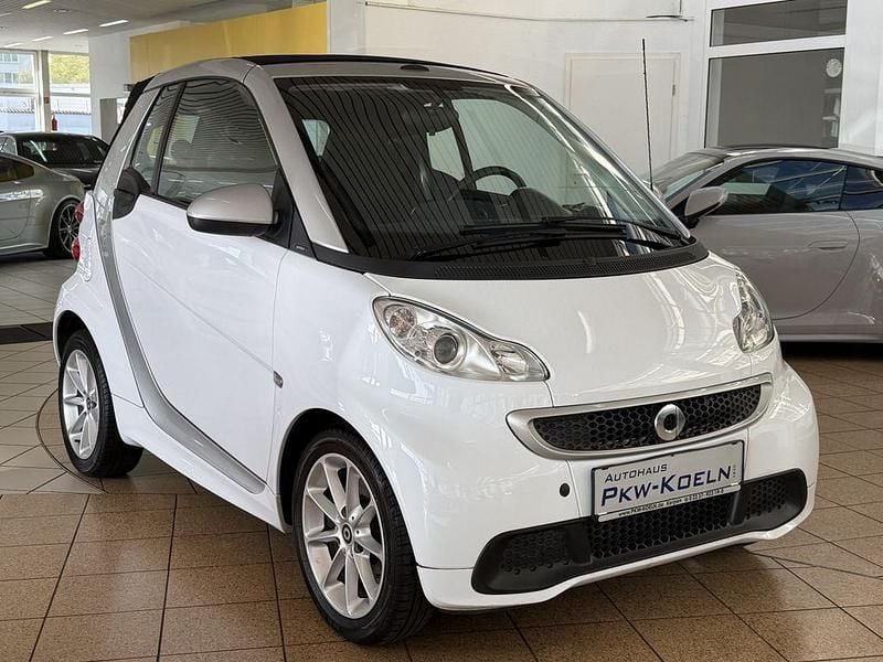 Gebraucht Smart ForTwo Cabrio Basis 84 PS (61 kW) 2012 Silber Cabrio
