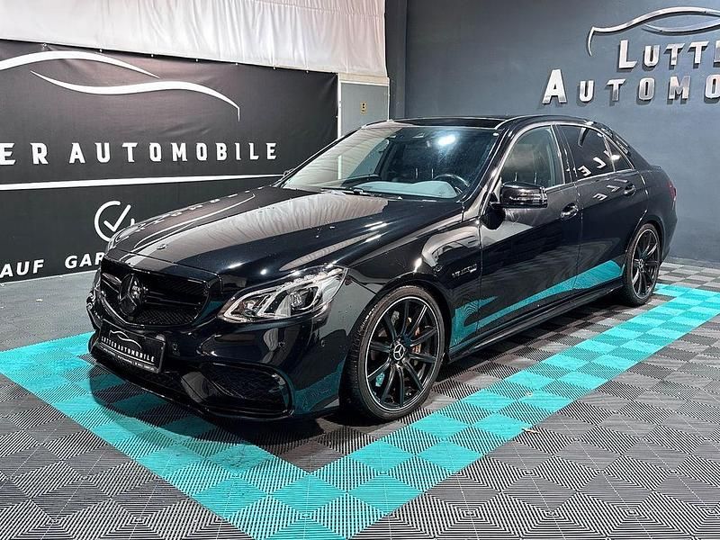 Gebraucht Mercedes E500 AMG 408 PS (300 kW) 2015 Schwarz Limousine