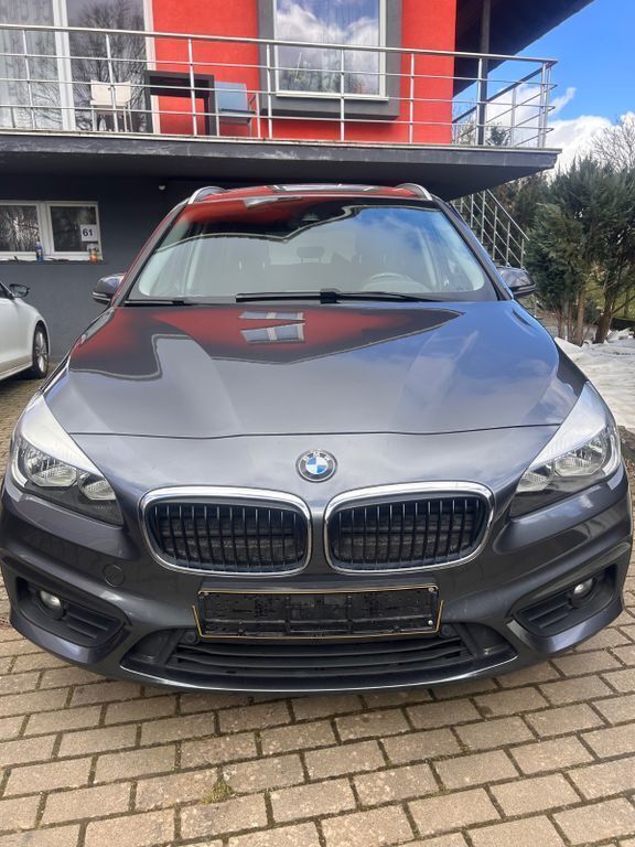 Grau Gebraucht 2017 BMW 216 Gran Tourer Van / Kleinbus | 8.690 € (Fairer Preis) - Bild 1/4