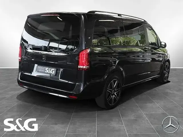 Gebraucht Mercedes V300 Avantgarde Edition 237 PS (174 kW) 2022 Graphitgrau metallic Van / Kleinbus