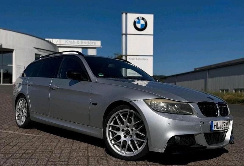 Silber Gebraucht 2008 BMW 330 M Sport Kombi | 6.999 € (Fairer Preis) - Bild 1/4