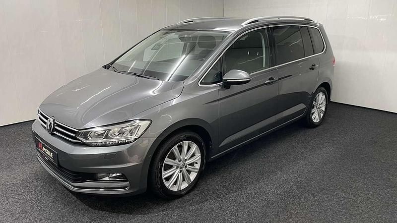 Grau Gebraucht 2015 VW Touran Highline Van / Kleinbus | 16.900 € (Fairer Preis) - Bild 1/4