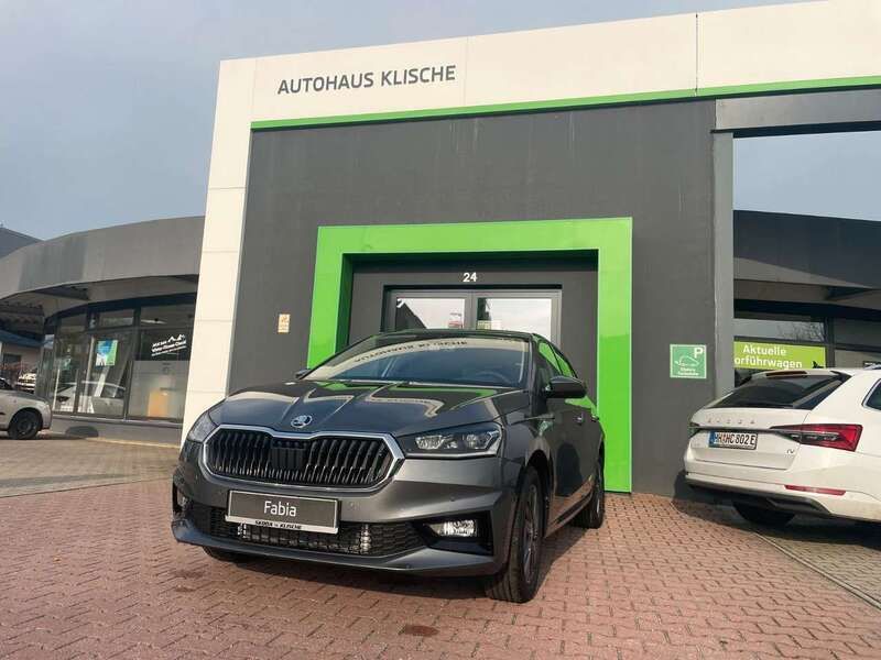 Graphitegrau metallic Neu 2025 Skoda Fabia Drive Limousine | 23.900 € (Etwas zu teuer) - Bild 1/4