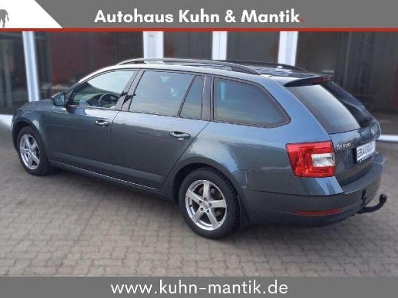 Gebraucht Skoda Octavia Style 116 PS (85 kW) 2018 Quarzgrau metallic Kombi