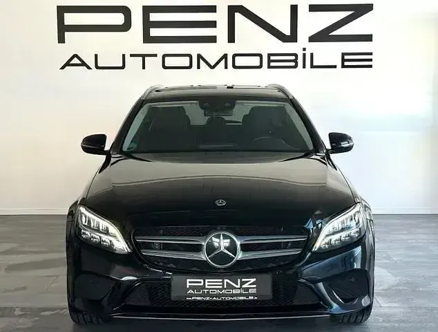 Gebraucht Mercedes C300e 306 PS (225 kW) 2021 Schwarz Limousine